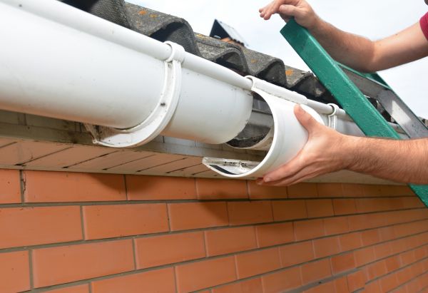 Gutter Maintenance in Eugene