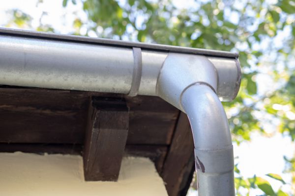 Cost of Metal Rain Gutter Installation in Eugene